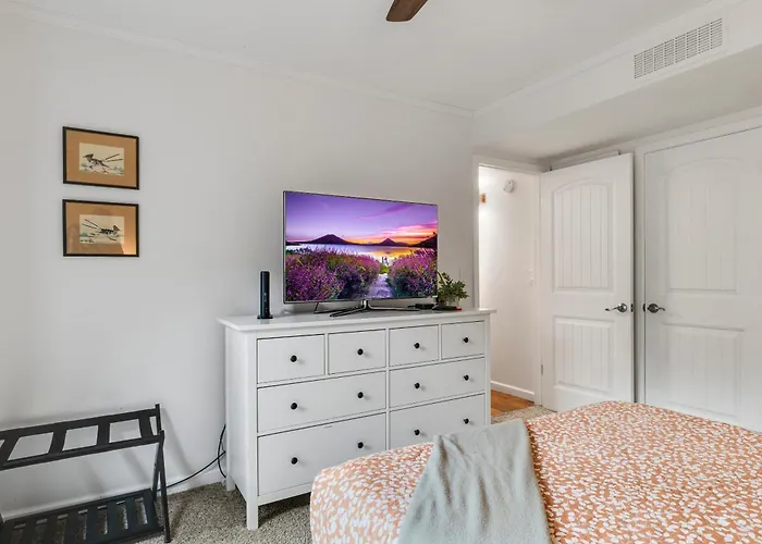 Your Second @ Country Club Stunning Views Family-friendly Outdoor Bliss *