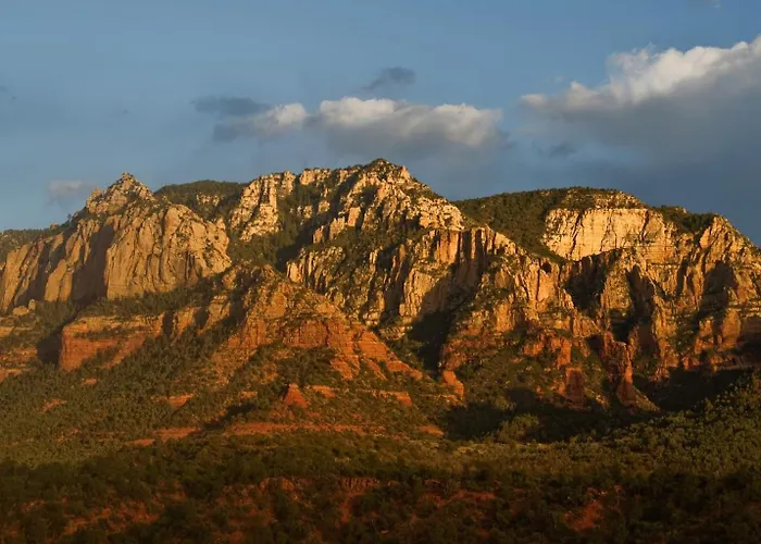 Your Second @ Country Club Stunning Views Family-friendly Outdoor Bliss Villa Flagstaff