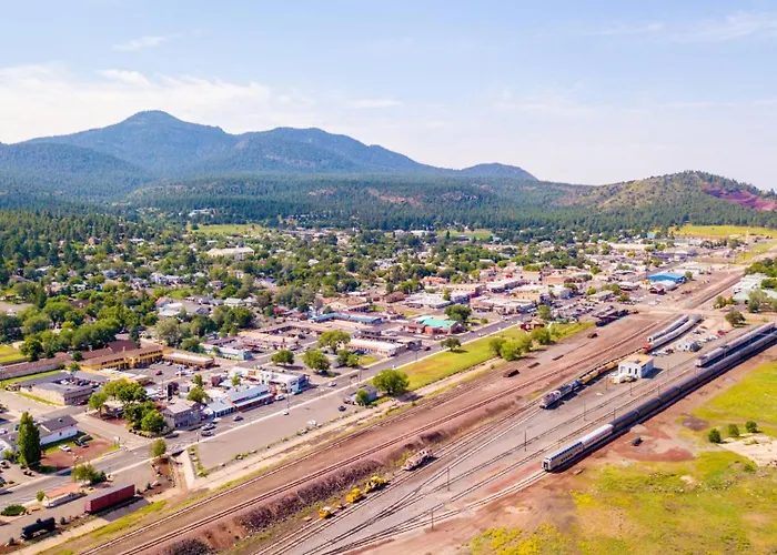 Your Second @ Country Club Stunning Views Family-friendly Outdoor Bliss * Flagstaff